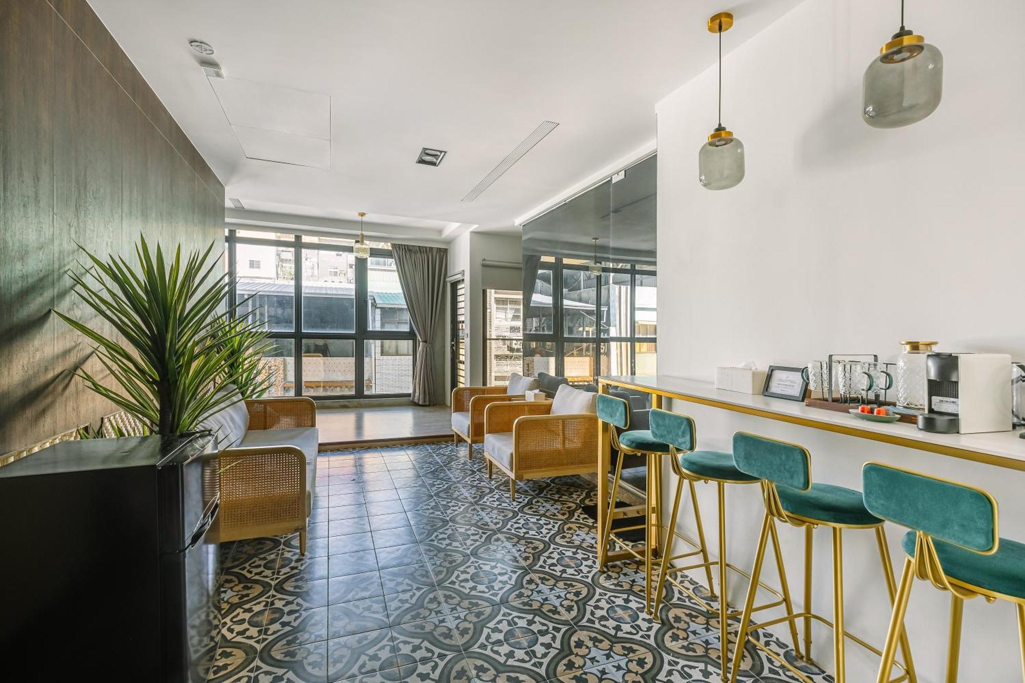 Nan Nan Hotel Каосюн Екстериор снимка